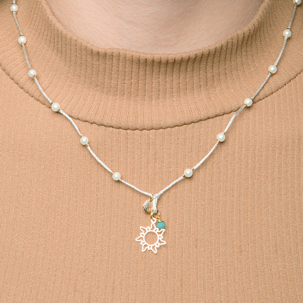 Collar Hilo metalizado dije y perlas